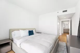 2000 Island Blvd, Aventura, FL 33160 - Photo 24