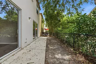 5205 Eagle Cay Manor, Coconut Creek, FL 33073 - Photo 26