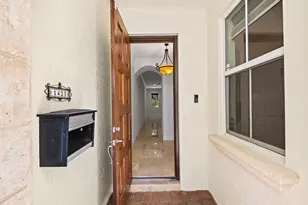 1423 NE 26th Ave, Fort Lauderdale, FL 33304 - Photo 4