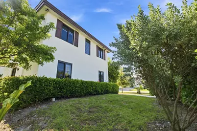 1090 SE 3rd Street #1090, Pompano Beach, FL 33060 - Photo 36
