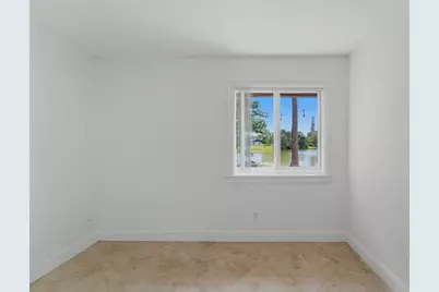 217 Parkwood Drive S, Royal Palm Beach, FL 33411 - Photo 12