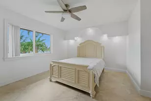 217 Parkwood Dr S, Royal Palm Beach, FL 33411 - Photo 12