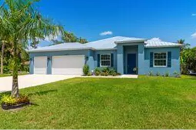 2070 NW Pine Tree Way, Stuart, FL 34994 - Photo 2