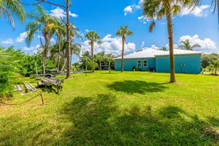 2070 NW Pine Tree Way, Stuart, FL 34994 - Photo 36