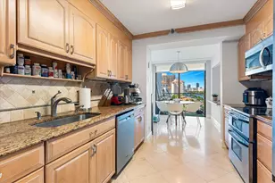 19707 Turnberry Way, Aventura, FL 33180 - Photo 14