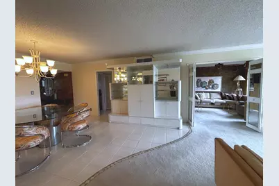 3930 Oaks Clubhouse Drive #506, Pompano Beach, FL 33069 - Photo 6
