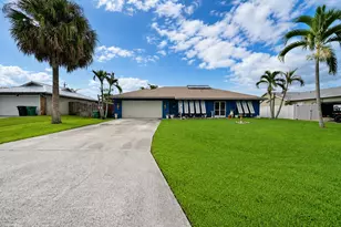 1229 SW Cynthia St, Port Saint Lucie, FL 34983 - Photo 2