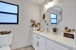 7387 NW 34th St, Lauderhill, FL 33319 - Photo 8