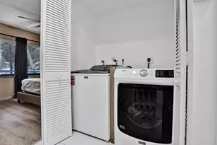 7387 NW 34th St, Lauderhill, FL 33319 - Photo 16