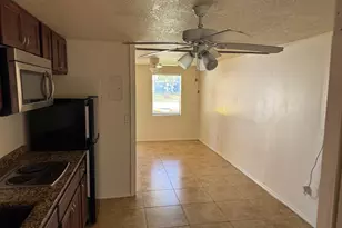 1403 Avenue M, Fort Pierce, FL 34950 - Photo 6