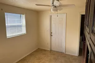 1403 Avenue M, Fort Pierce, FL 34950 - Photo 4