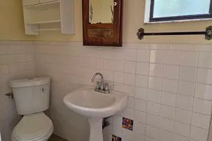 704 NE 22nd Dr, Wilton Manors, FL 33305 - Photo 22