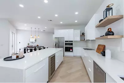 2443 Players Court, Wellington, FL 33414 - Photo 10