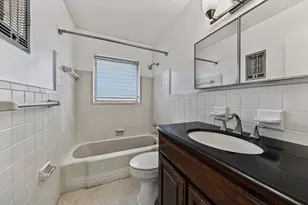 201 NE 29th St, Wilton Manors, FL 33334 - Photo 14