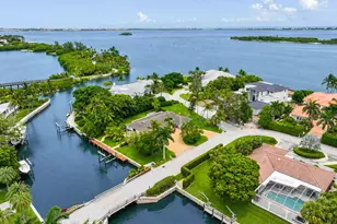 2 Island Rd, Sewalls Point, FL 34996 - Photo 8