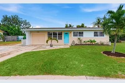 156 Granada Drive, Palm Springs, FL 33461 - Photo 18