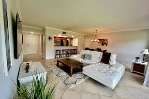 11863 Wimbledon Circle, Wellington, FL 33414 - Photo 2