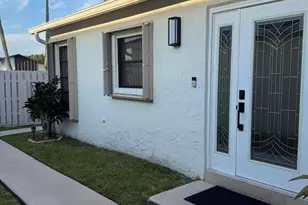 5075 Mirror Lakes Blvd, Boynton Beach, FL 33472 - Photo 4