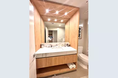 11 NE 6th Street #2606, Miami, FL 33132 - Photo 16