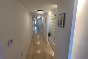 20201 E Country Club Dr, Aventura, FL 33180 - Photo 8