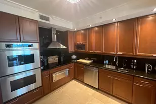 20201 E Country Club Dr, Aventura, FL 33180 - Photo 2