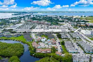 950 S Kanner Hwy, Stuart, FL 34994 - Photo 8