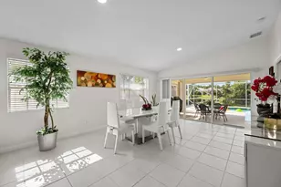 8038 Montserrat Pl, Wellington, FL 33414 - Photo 10