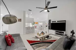 8038 Montserrat Pl, Wellington, FL 33414 - Photo 16