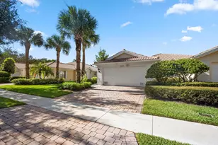 8038 Montserrat Pl, Wellington, FL 33414 - Photo 4