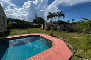 1007 Avon Rd, West Palm Beach, FL 33401 - Photo 2