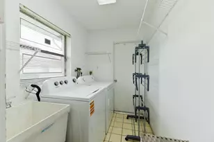 8501 NW 80 St, Tamarac, FL 33321 - Photo 24