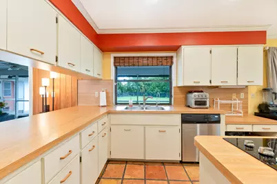 8501 NW 80 Street, Tamarac, FL 33321 - Photo 12