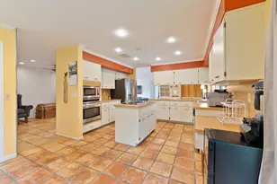 8501 NW 80 St, Tamarac, FL 33321 - Photo 14
