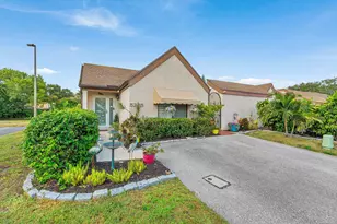 5225 Spice Dr, Palm Beach Gardens, FL 33418 - Photo 2