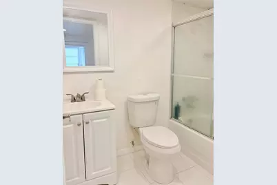 251 Flanders F, Delray Beach, FL 33484 - Photo 10