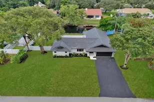 2009 SW 36th Ave, Delray Beach, FL 33445 - Photo 4