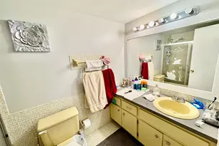 2251 NW 48th Terrace, Lauderhill, FL 33313 - Photo 8