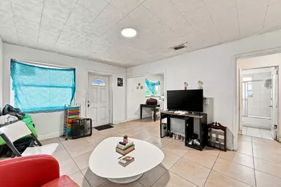 1010 Burlington Street, Opa Locka, FL 33054 - Photo 12