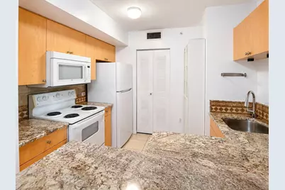 106 Villa Circle #106, Boynton Beach, FL 33435 - Photo 8