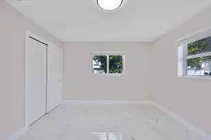 215 Evergreen Dr, West Palm Beach, FL 33403 - Photo 32