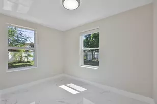 215 Evergreen Dr, West Palm Beach, FL 33403 - Photo 24