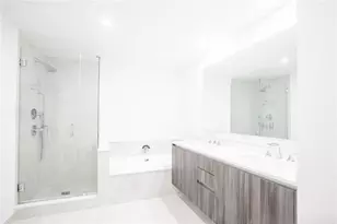 488 NE 18th St, Miami, FL 33132 - Photo 8