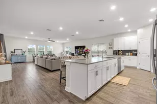 12175 Imaginary Way, Orlando, FL 32832 - Photo 4