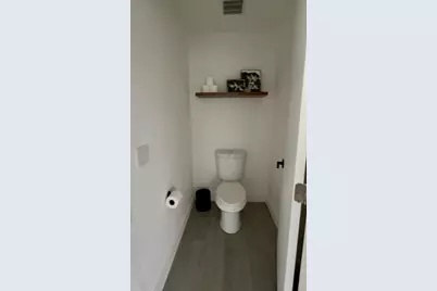 8063 Appian Way W, Jacksonville, FL 32208 - Photo 20