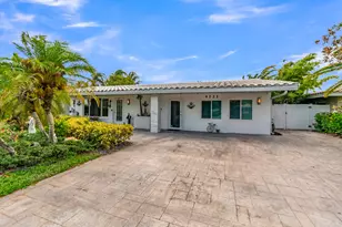4221 NE 16th Ave, Oakland Park, FL 33334 - Photo 2