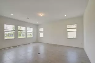 1000 Sterling Pine Pl, Loxahatchee, FL 33470 - Photo 4