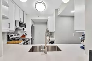 2721 Ocean Club Blvd, Hollywood, FL 33019 - Photo 6