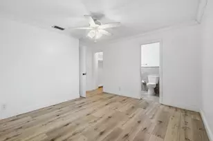 1680 NE 34th Ln, Oakland Park, FL 33334 - Photo 10