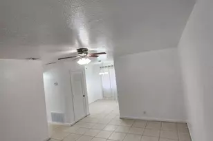 5940 NW 16th Pl, Sunrise, FL 33313 - Photo 6