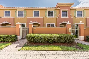 626 SW 106th Ave, Pembroke Pines, FL 33025 - Photo 28